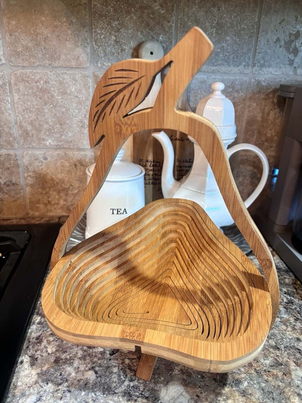 Wooden Pear Collapsible Fruit Basket Trivet